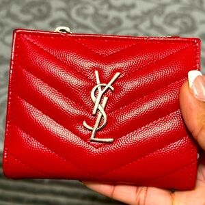 COPY - SAINT LAURENT
Monogramme quilted textured-leather wallet